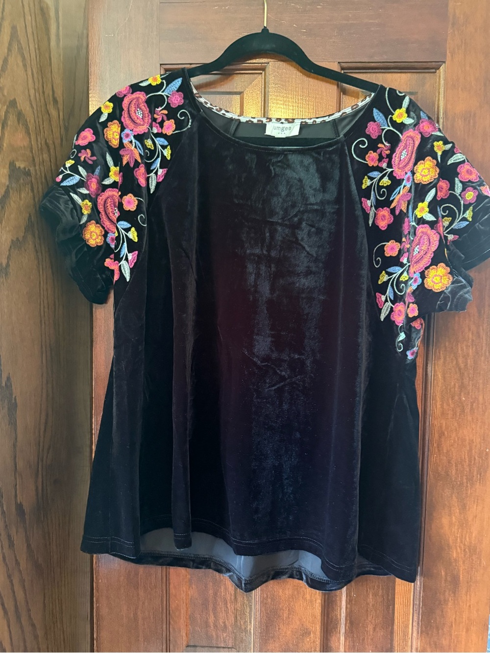 Umgee Black Velvet Short Sleeve Top with Multi Color Floral Embroidery L